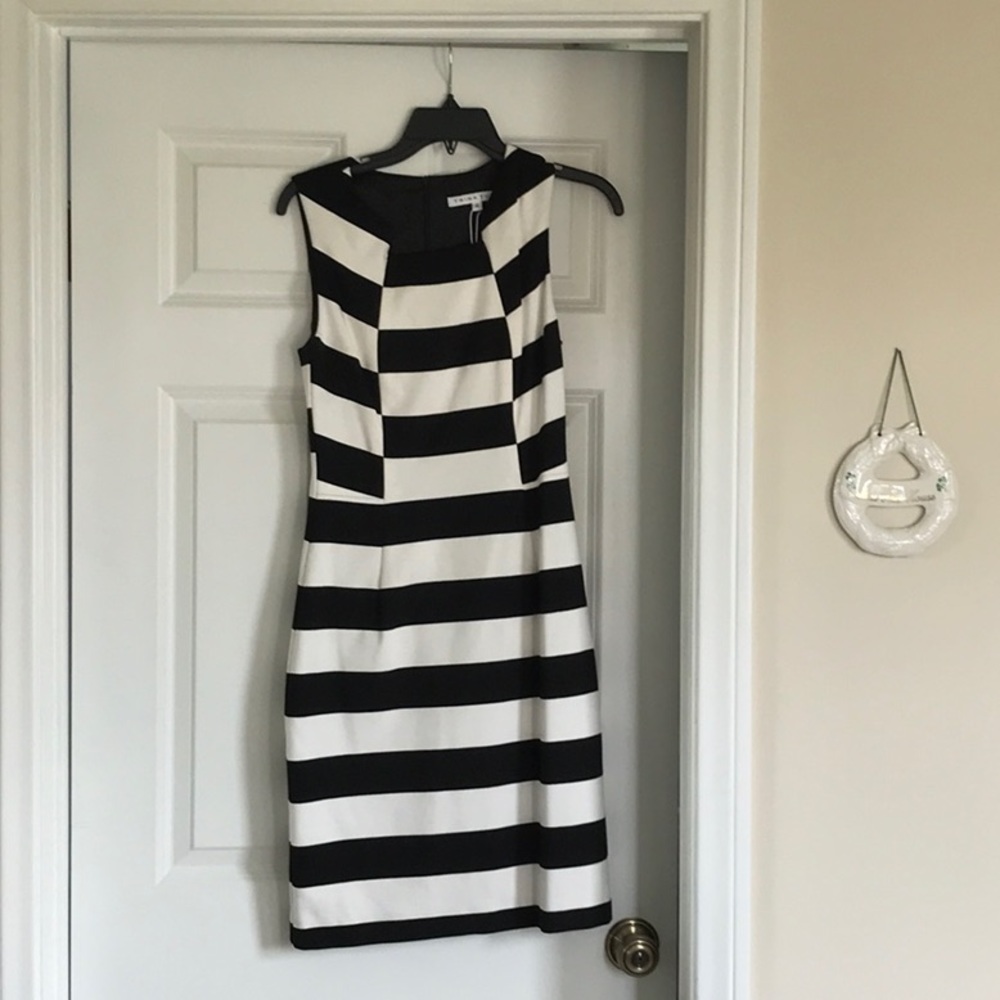 Trina Turk Marsha Dress Black & White NWT Sz 4